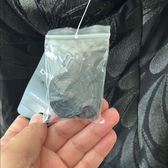 Bebe embroidered mesh tunic - Picture 3 of 12